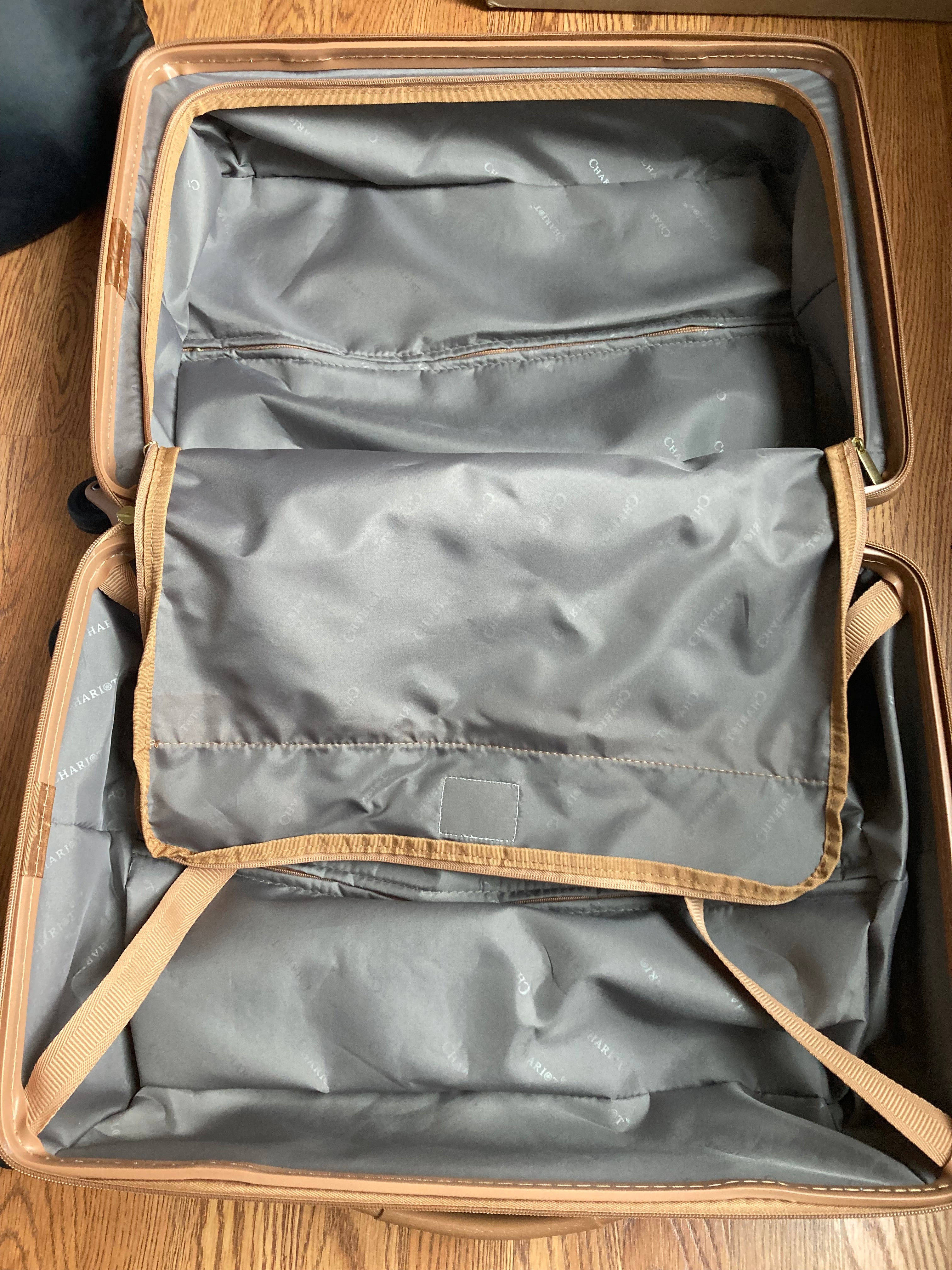 Chariot Suitcase and Make up Case